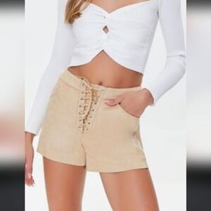 Sale!! FOREVER 21 Faux suede cappucino high rise shorts Large new